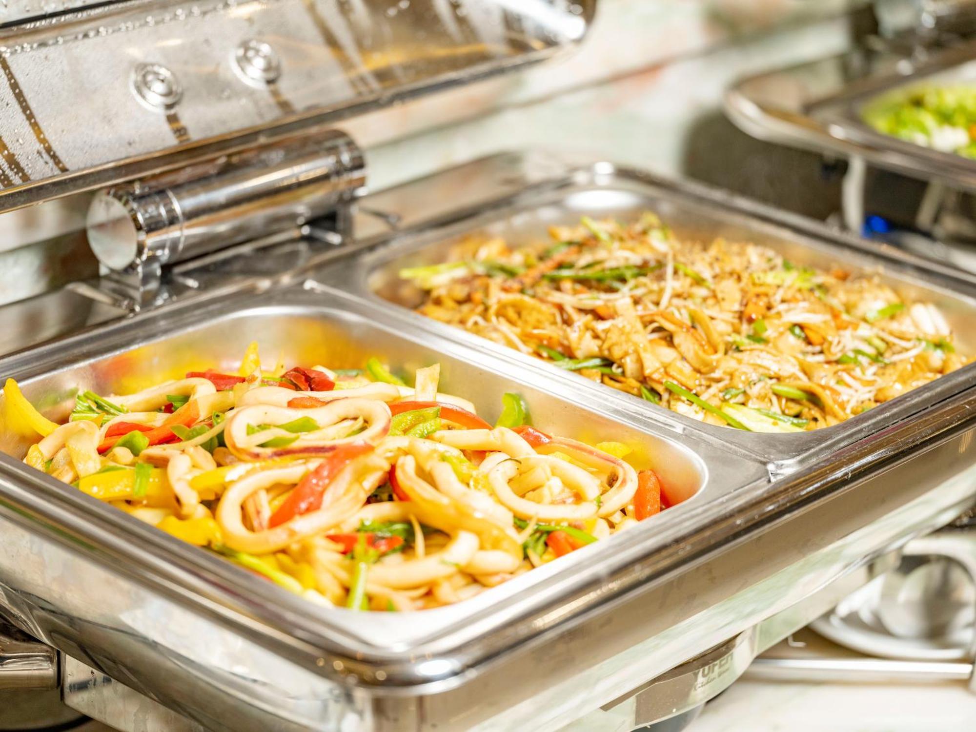 DLG Hotel Danang Luaran gambar Chafing dishes