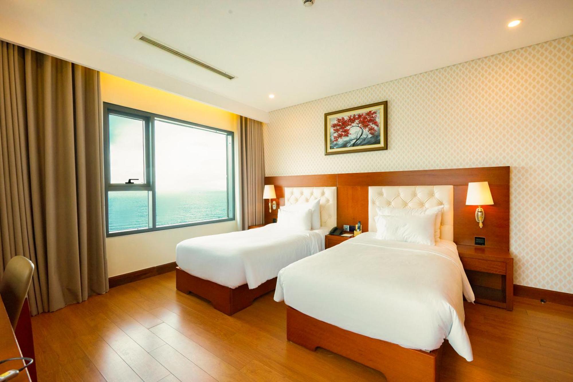 DLG Hotel Danang Luaran gambar Deluxe twin room