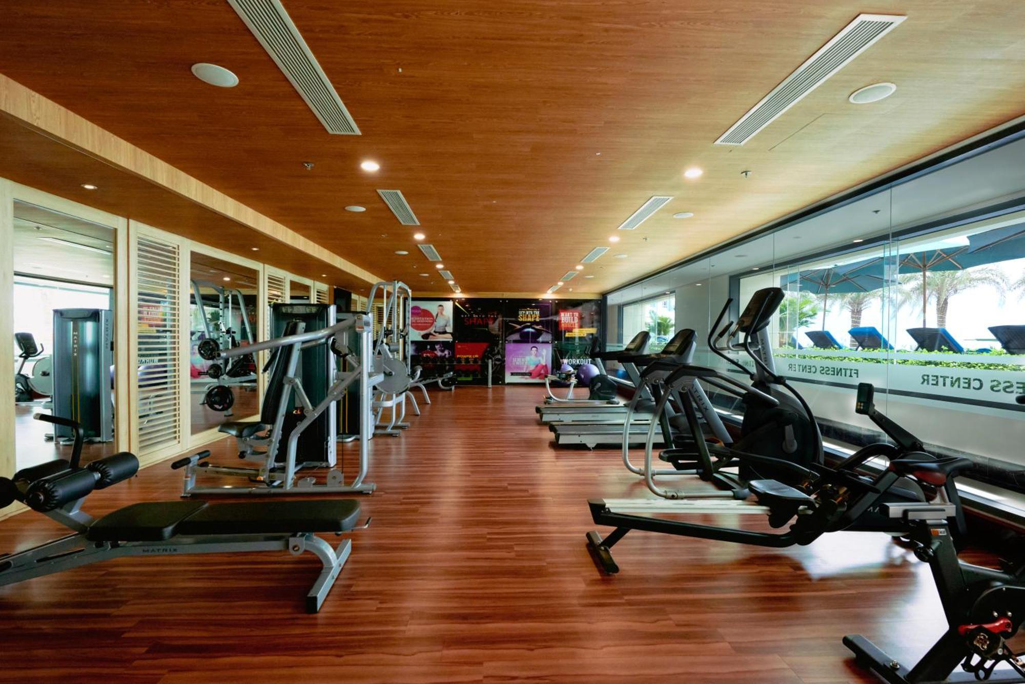 DLG Hotel Danang Luaran gambar The gym at the hotel